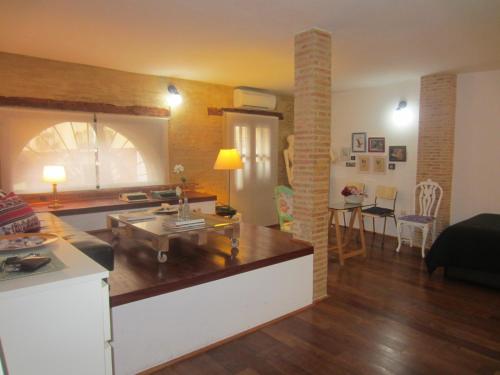 Appartement Living Valencia Studio Serranos ... - Booking.com