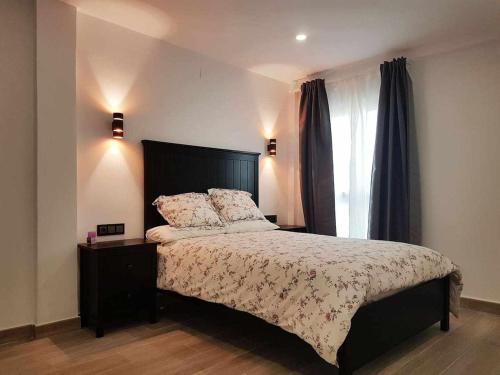 Posteľ alebo postele v izbe v ubytovaní Pepes Home 3 habitaciones & parking gratis