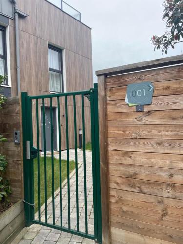 Photo de la galerie de l'établissement Duplex NEUF 90 m2 - 3 chambres, avec jardin à Sartrouville, à Sartrouville