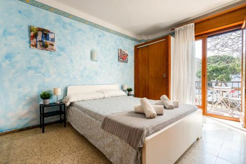 Foto dalla galleria di Hostal La Marina a Platja  d'Aro