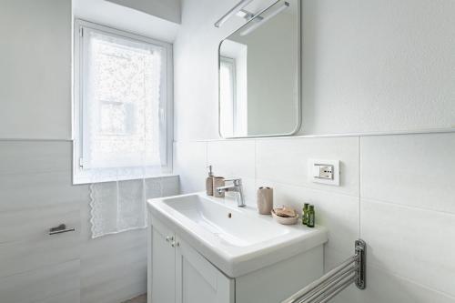 GuestHost - Florence Quiet and Modern Apartments