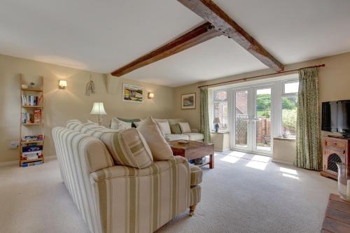 Flint Cottage – Photos 2