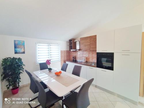 Apartman Mia with pool1