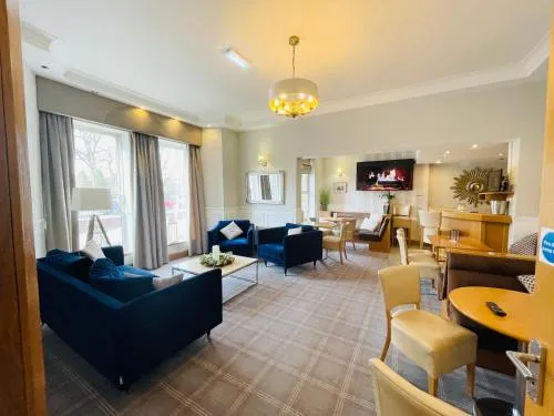 Westlynn Hotel & Apartments Free Parking Near Manchester Centre photo 1