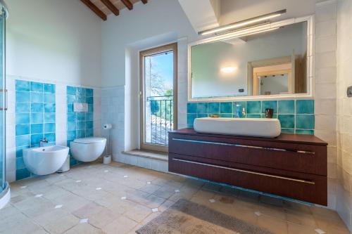 Bilik mandi di Italian Experience-Villa Luna