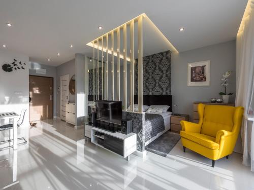 Black Pearl Apartment