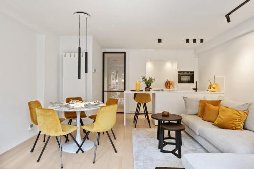 Luxurious apartment in Knokke, near to the beach