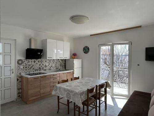 Apartments Ljubomir
