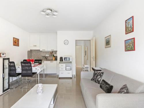 Imagen de la galería de Apartment Robinia-City by Interhome, en Locarno