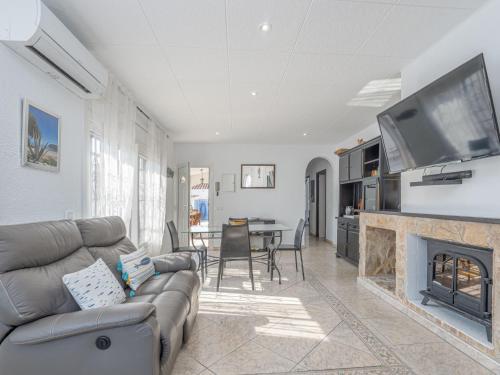 Holiday Home Louise by Interhome