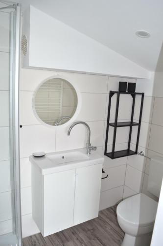 Koupelna v ubytování Schönes Apartment (Nr. 9) über 2 Etagen