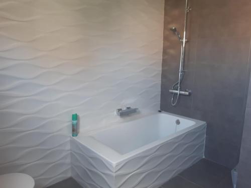 A bathroom at Sol-Paraíso