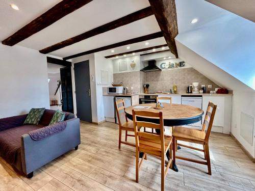 Η κουζίνα ή μικρή κουζίνα στο L'Ours de Colmar - Appartements en centre ville
