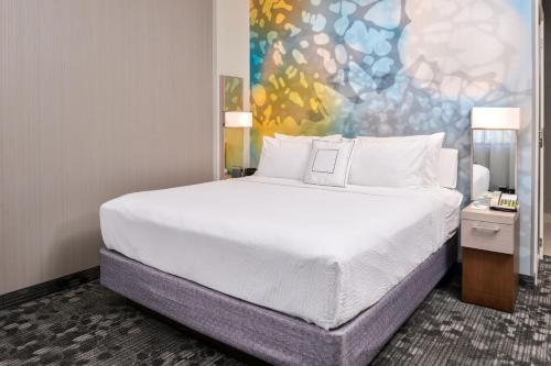 Courtyard by Marriott Charlotte Northlake Image