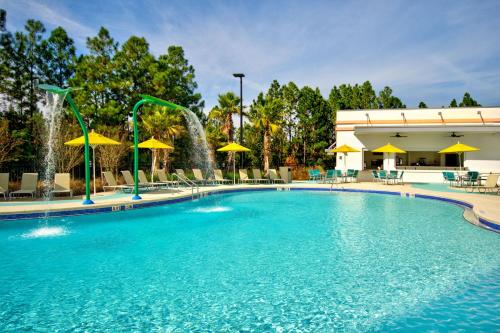 Fairfield by Marriott Inn & Suites Orlando at FLAMINGO CROSSINGS® Town Center Image