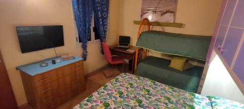 Tempat tidur susun dalam kamar di villa Fuga