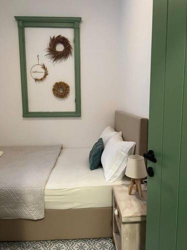 La Casa Verde tesisinde bir odada yatak veya yataklar