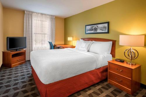 Ένα ή περισσότερα κρεβάτια σε δωμάτιο στο TownePlace Suites Denver Tech Center