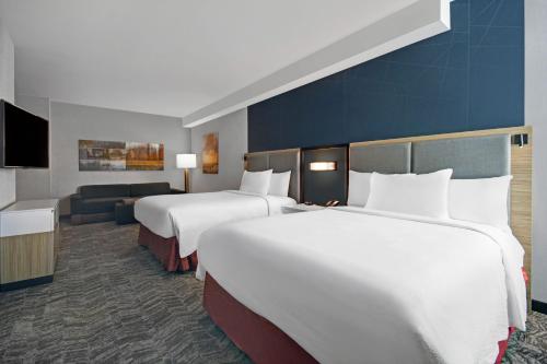 Ένα ή περισσότερα κρεβάτια σε δωμάτιο στο SpringHill Suites by Marriott Hartford Cromwell