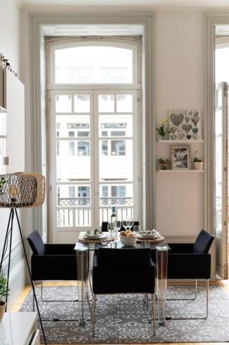 Porto Contemporary Apartment in city center