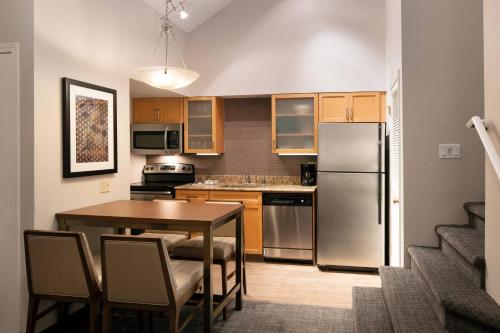 Residence Inn by Marriott Las Vegas Convention Center Image