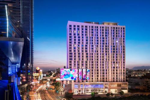 Courtyard by Marriott Los Angeles L.A. LIVE Image