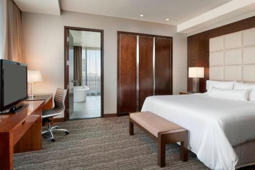 The Westin Phoenix Downtown Image