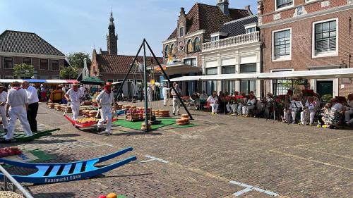Clientes alojados en KODA Edam