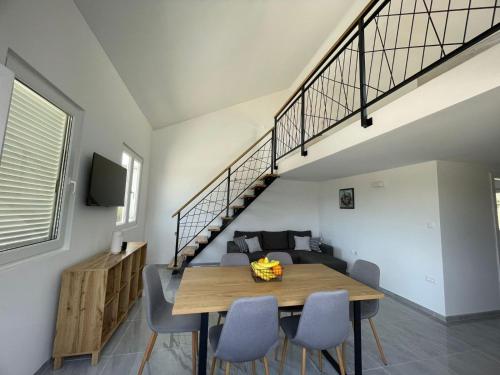 TV a/nebo společenská místnost v ubytování Apartment Olyntha