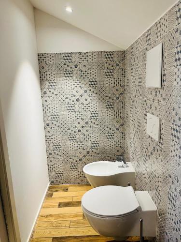 Ένα μπάνιο στο Albola Suite Holiday Apartments