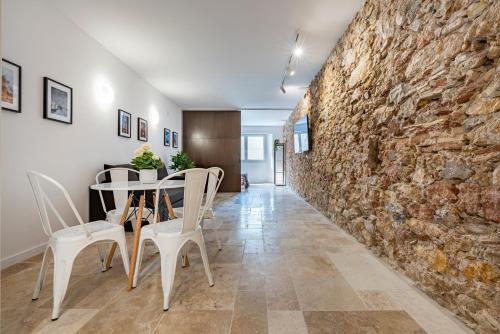 Kép Stone Wall Apartment en Barri Port Maritim szállásáról Tarragonában a galériában