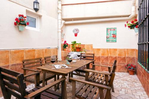 Posedenie v ubytovaní Big Flat in City Center with Patio