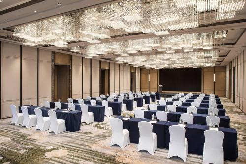 Kawasan bisnes dan/atau bilik persidangan di Courtyard by Marriott Chengdu South