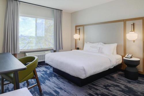 מיטה או מיטות בחדר ב-Fairfield Inn & Suites by Marriott Pottstown Limerick