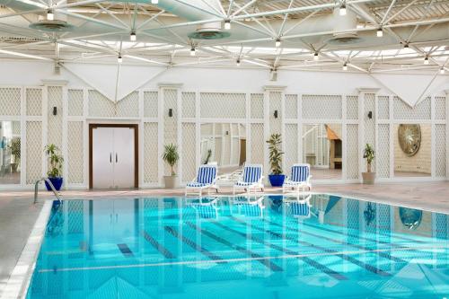 Swimmingpoolen hos eller tæt på Sheraton Riyadh Hotel & Towers
