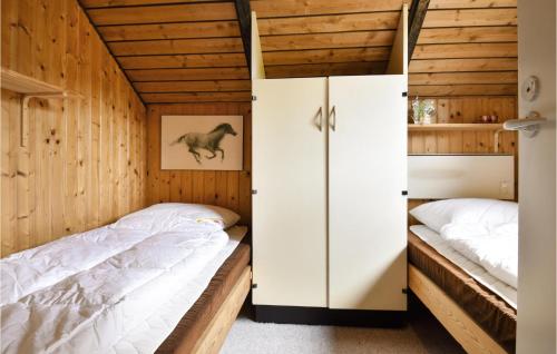 Postel nebo postele na pokoji v ubytování Nice Home In Skjern With Kitchen