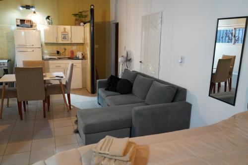 Køkken eller tekøkken på Departamento en el centro (monoambiente completo)