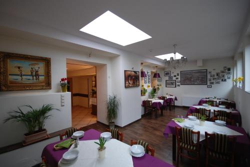 Εστιατόριο ή άλλο μέρος για φαγητό στο Rajski Dom