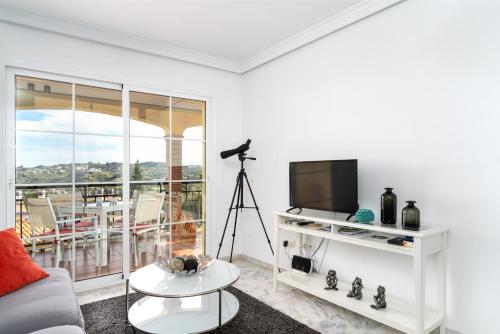 Golfer's quiet flat by Costarentals - Ref 104