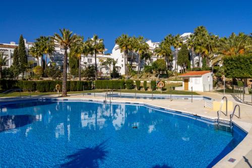 Miraflores sea view apt by Costarentals - Ref 127