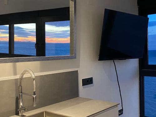 Zdjęcie z galerii obiektu Estupendo apartamento en planta 23 primera línea w mieście Benidorm