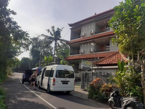 O edifício em que a hospedagem domiciliar se localiza