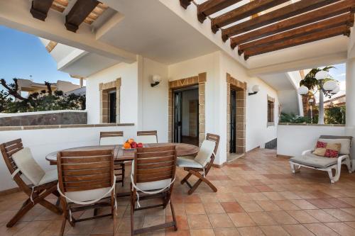 Villa Eden by BarbarHouse