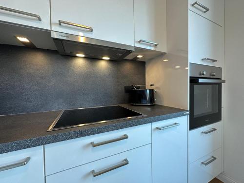 Una cocina o cocineta en Moin Moin