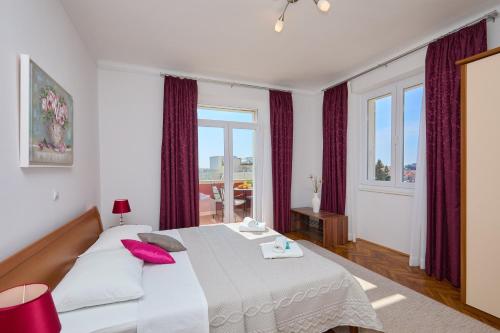 SeaView Apartment Ploce