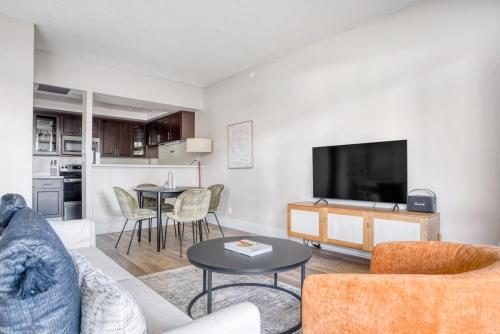 Gallery image of Palo Alto 2BR w Pool Gym nr FB Google SFO-878 in Palo Alto