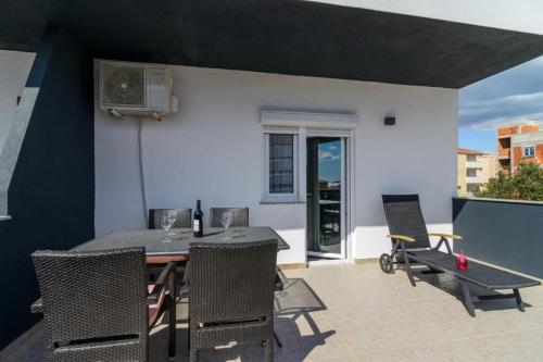 Apartment in Okrug Gornji with sea view, terrace, air conditioning, WiFi 5134-4