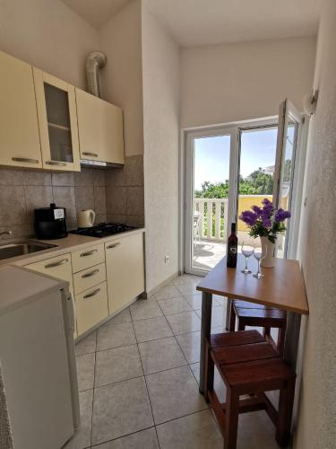 Villa Ruža 30m from the beach
