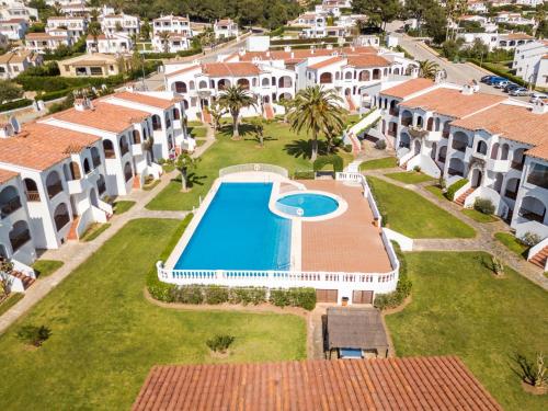 an aerial view of a villa with a swimming pool at Girasols Gardens Sup in Son Bou