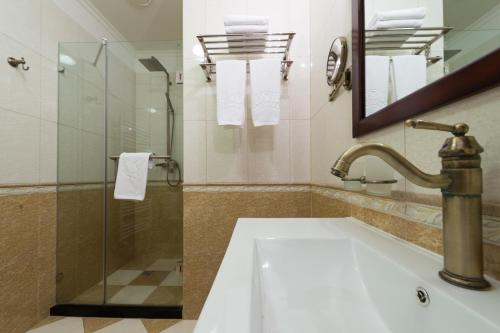 Un baño de Zámek Lužec Spa & Wellness Resort